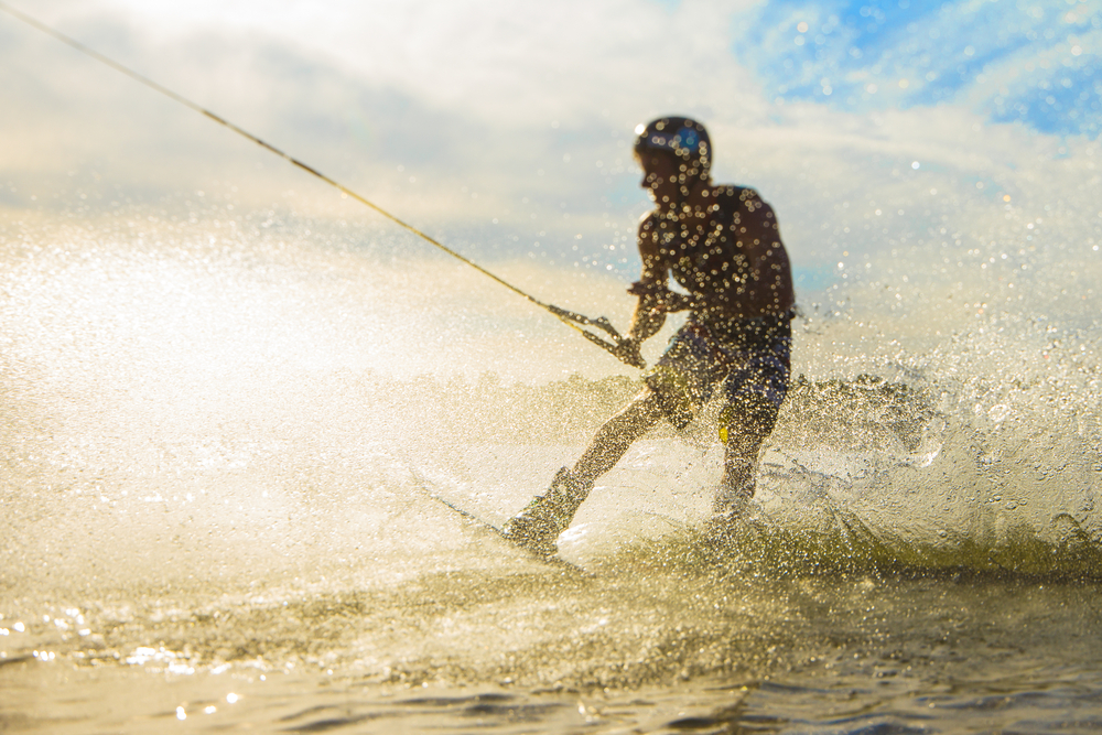 Abenteuer Wakeboarden: Das richtige Equipment für die schönsten Strände der Welt